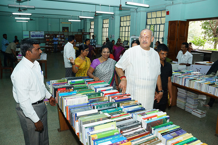 Library Book exhibition 21-22 01 2016